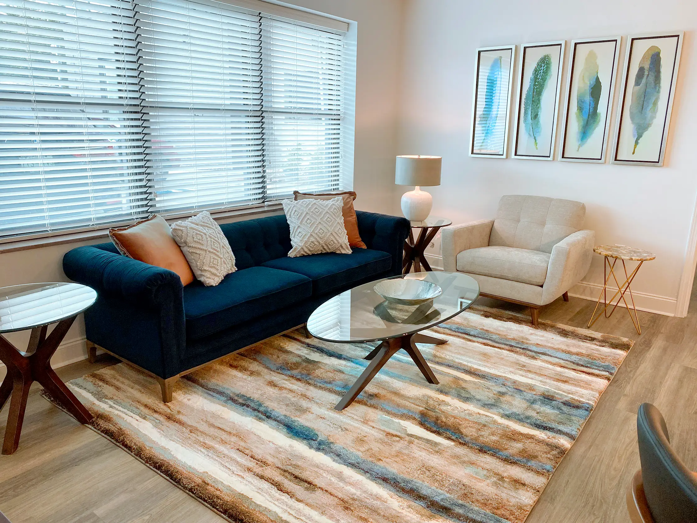 Contemporary living room featuring stylish decor at The Tribute, located in downtown Knoxville.